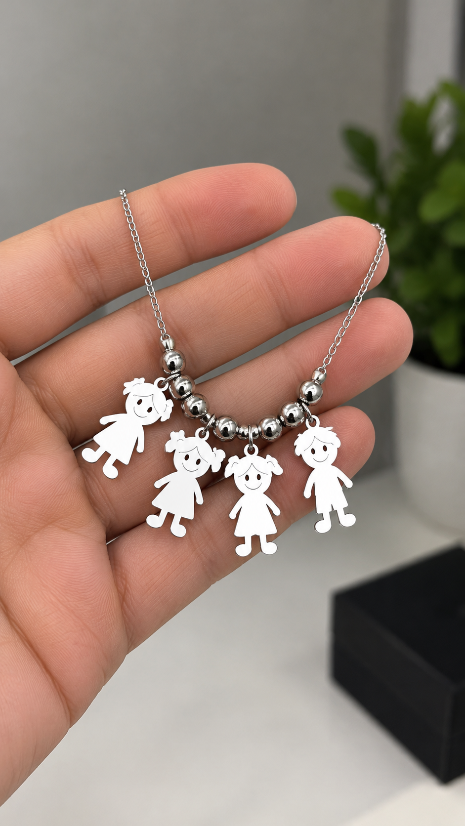 Collar con los nombres de tus hijos
